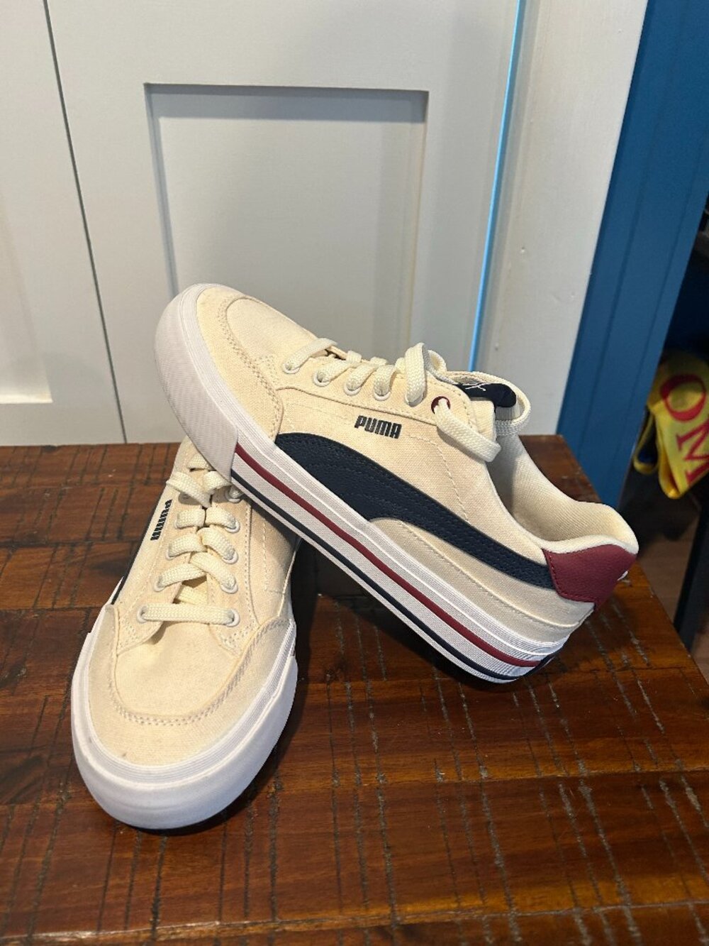 Puma Court Classic Vulc Sneaker Women Size 6